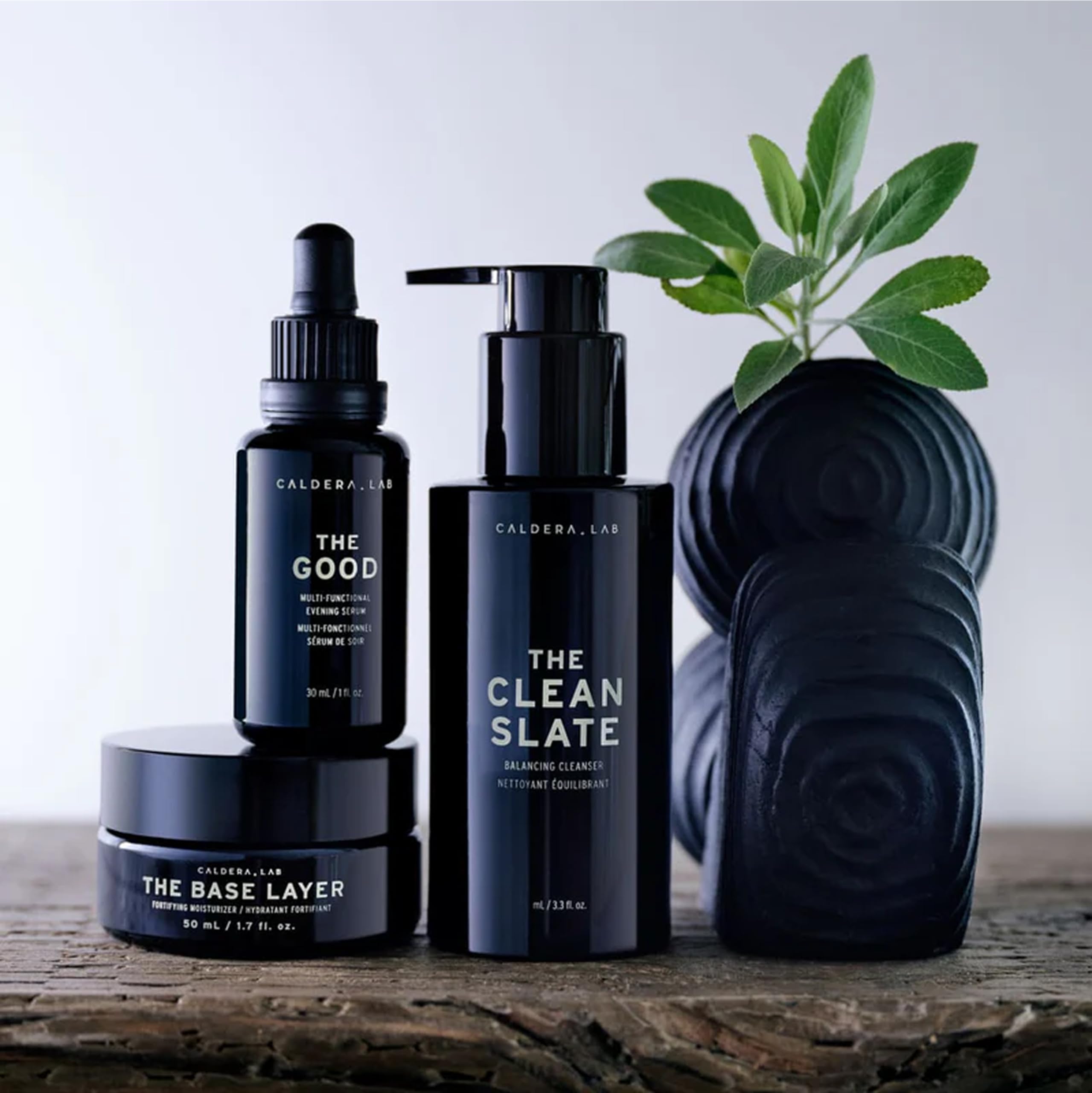 Caldera + Lab Régimen Rico envase del kit, presentación de viaje para cuidado facial.