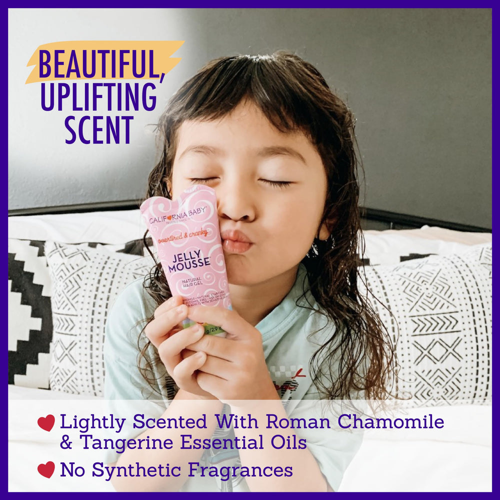 使用 diario del cabello infantil con California Baby gel suave