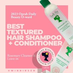 Camille Rose mezcla aceite de ricino y romero para cabello más fuerte.