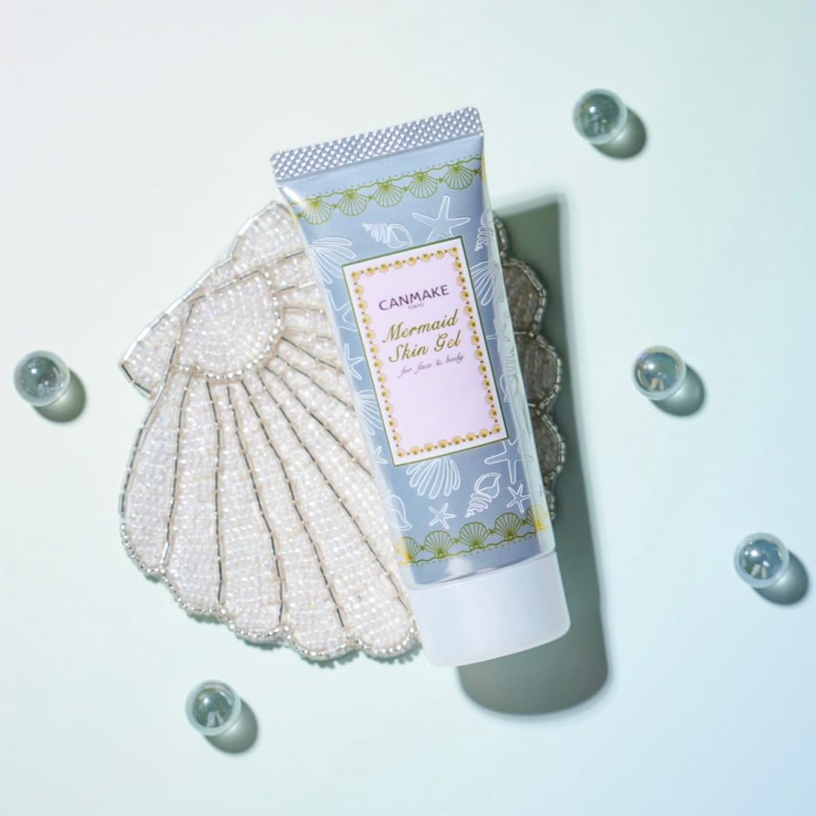 CANMAKE Mermaid Skin Gel 01 Clear: brillo suave que ilumina sutilmente