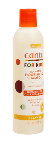 Champú nutritivo para niños Cantu, aplicación suave en el cuero cabelludo durante el lavado.