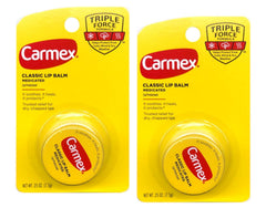 Carmex bálsamo labial clásico medicado en botella para hidratación diaria.