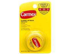 Aplicación suave de Carmex Bálsamo Labial Original para alivio de labios secos