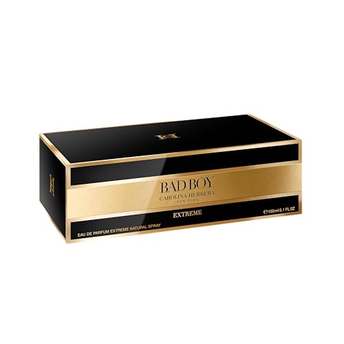 Bad Boy Extremo de Carolina Herrera, rociador, aroma intenso para encuentros nocturnos.