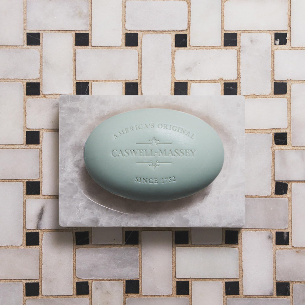 Caswell-Massey Jockey Club, aroma masculino para despertar sensaciones durante la ducha.