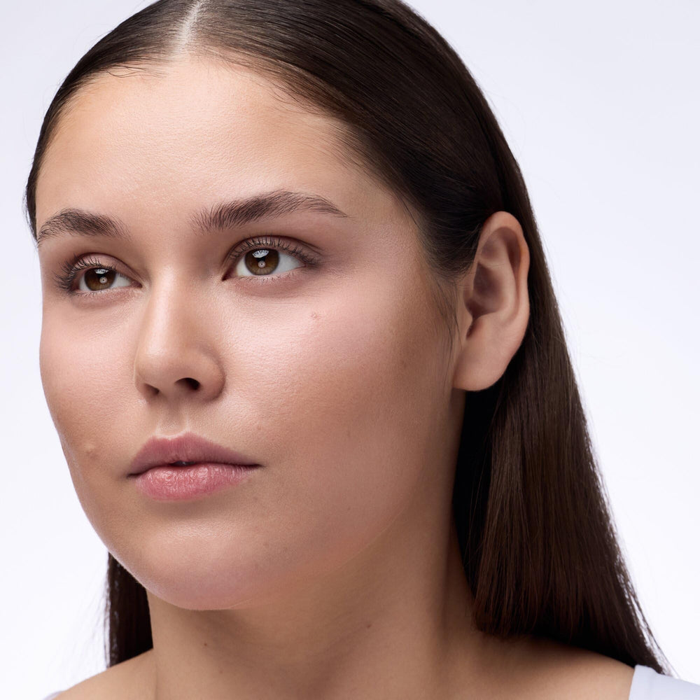Catrice acabado satinado, foco acabado-satinado, aspecto natural sin brillos.
