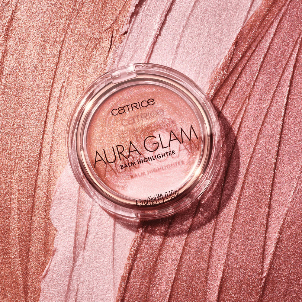 Catrice Aura Glam Highlighter Balm tono rosado realza rasgos suavemente