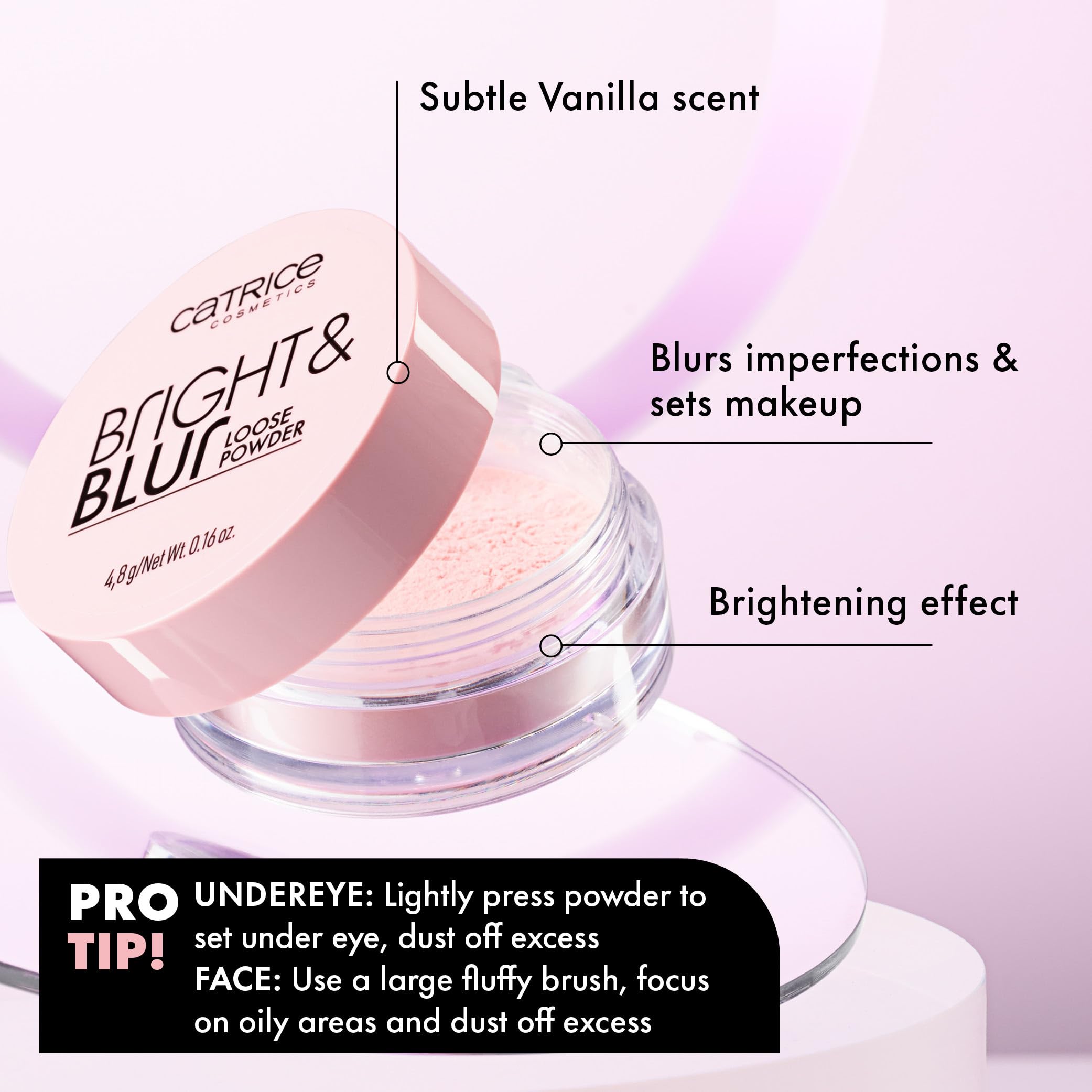 Catrice Bright & Blur polvo suelto, toque rosado para iluminación sutil.