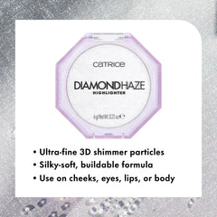 Catrice Diamond Haze realza labios con brillo sutil y sedoso.