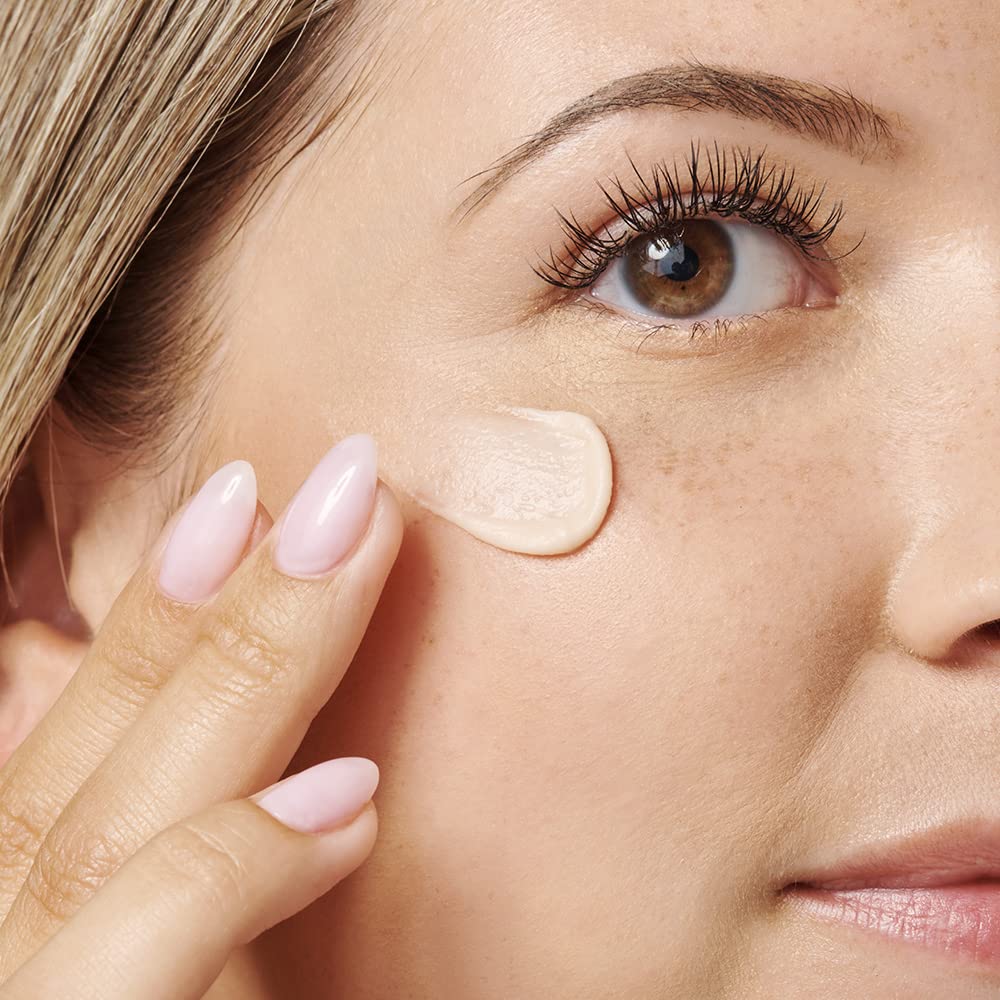 Catrice The Perfector Poreless Blur Primer, poros visiblemente reducidos para un acabado pulido.