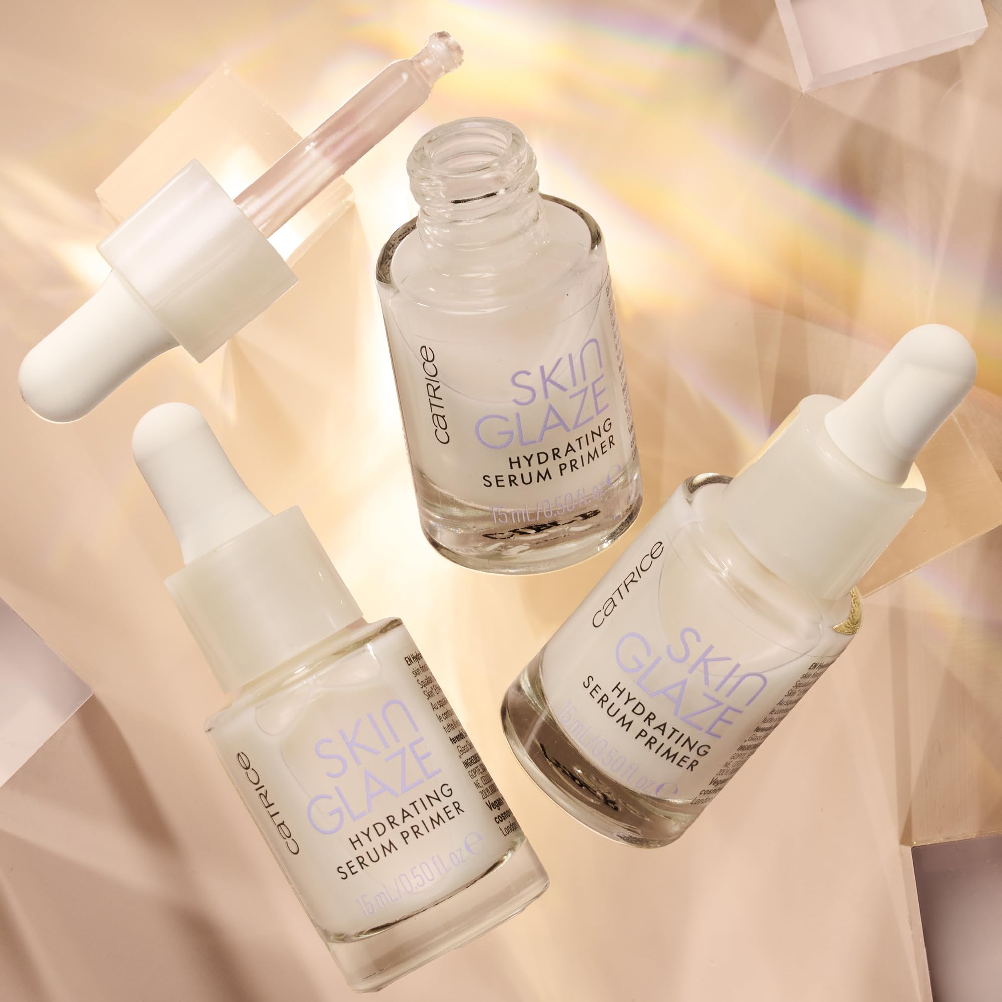 Uso con maquillaje de Catrice Skin Glaze Primer para mayor duración.