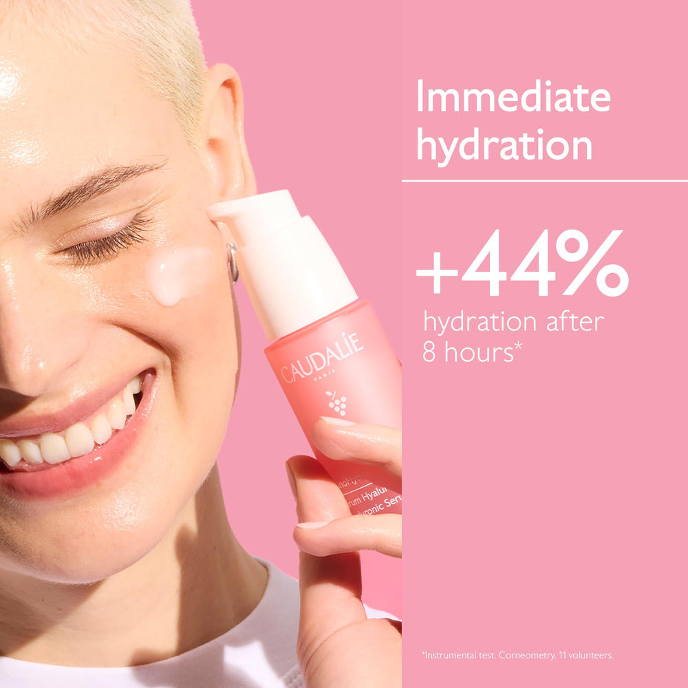 Caudalie VinoHydra Serum, agua de uva orgánica que hidrata la piel.