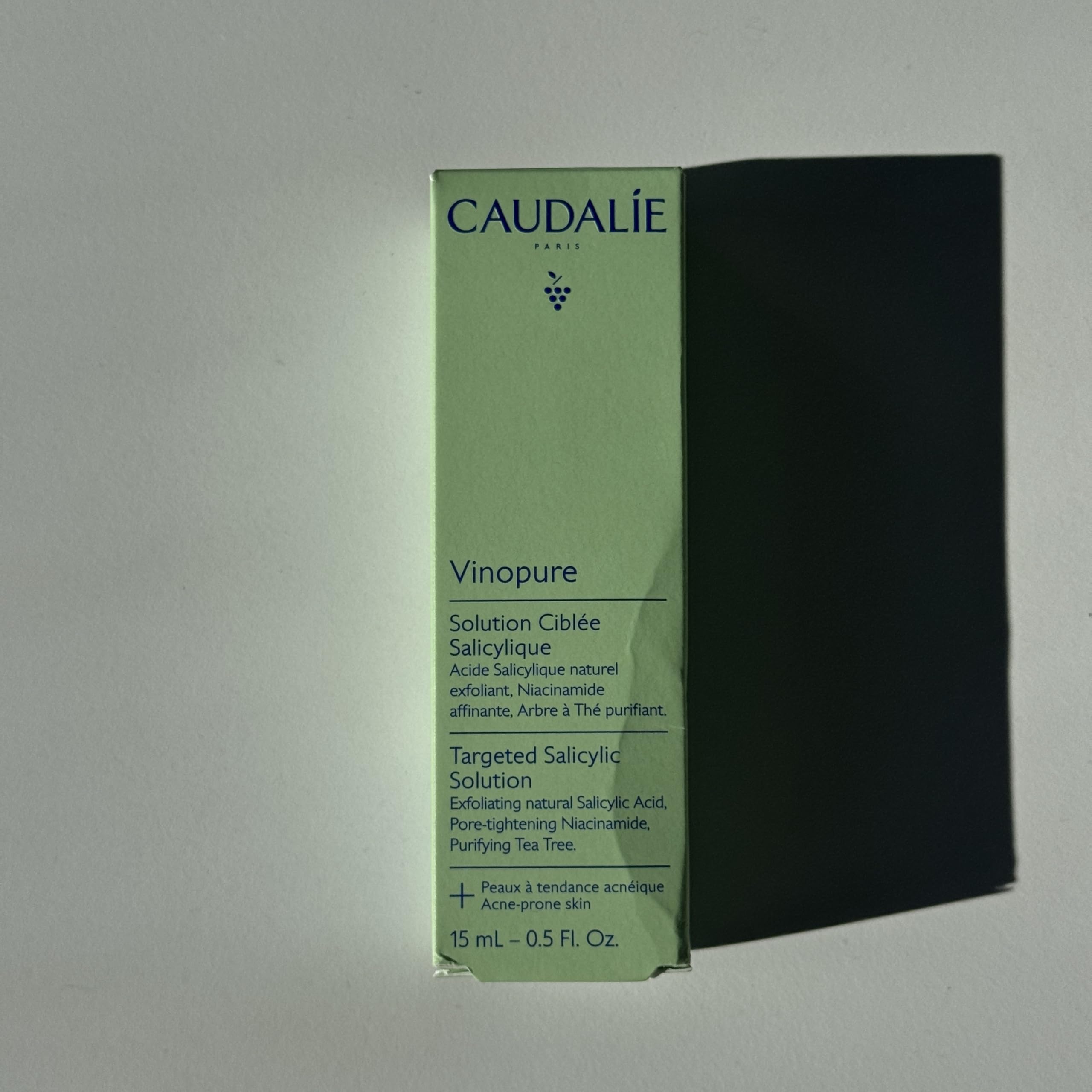 Caudalie Vinopure: ingredientes naturales como ácido salicílico exfoliantes suaves
