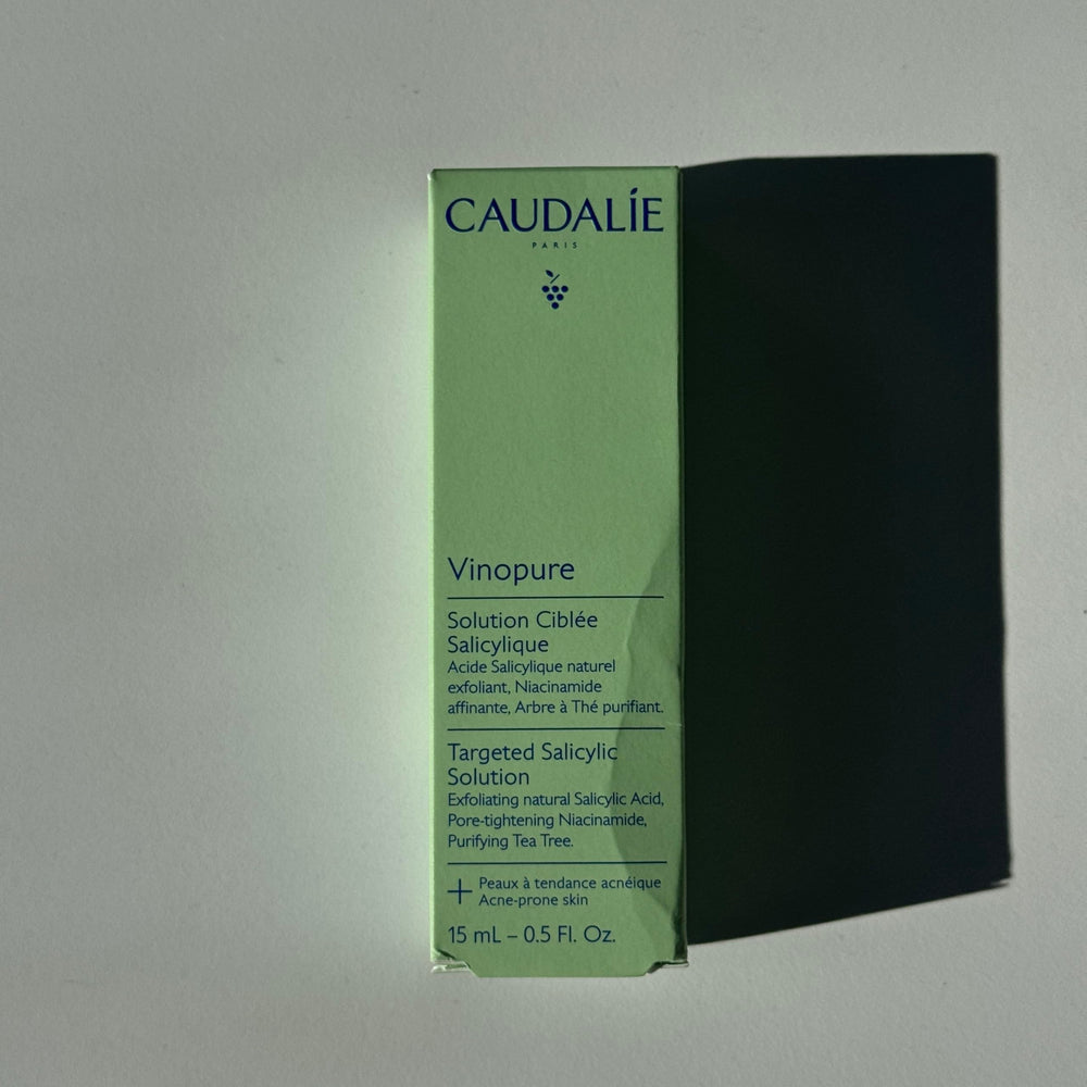 Caudalie Vinopure: ingredientes naturales como ácido salicílico exfoliantes suaves