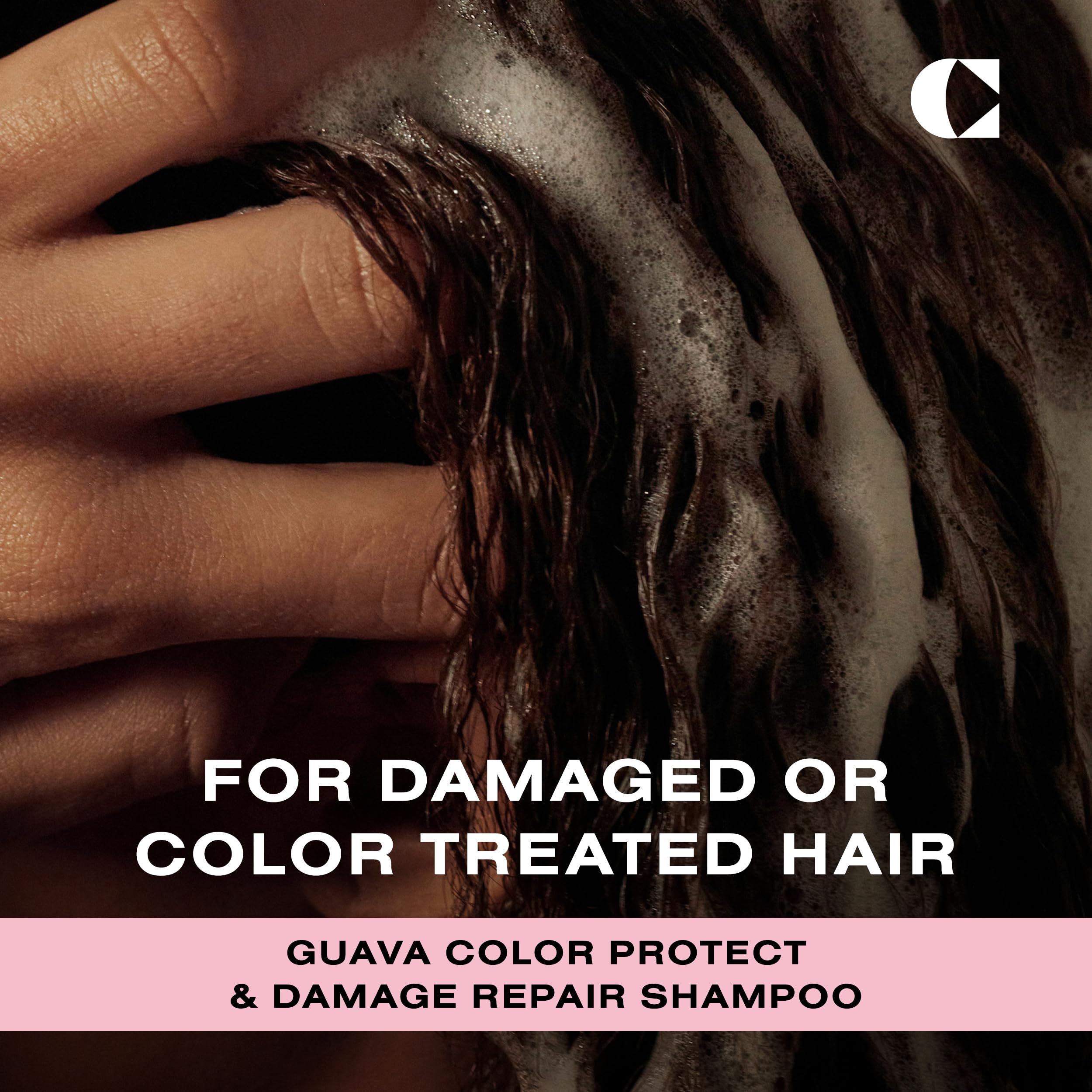 Texture crème du shampoing Ceremonia Guava pour une application douce.