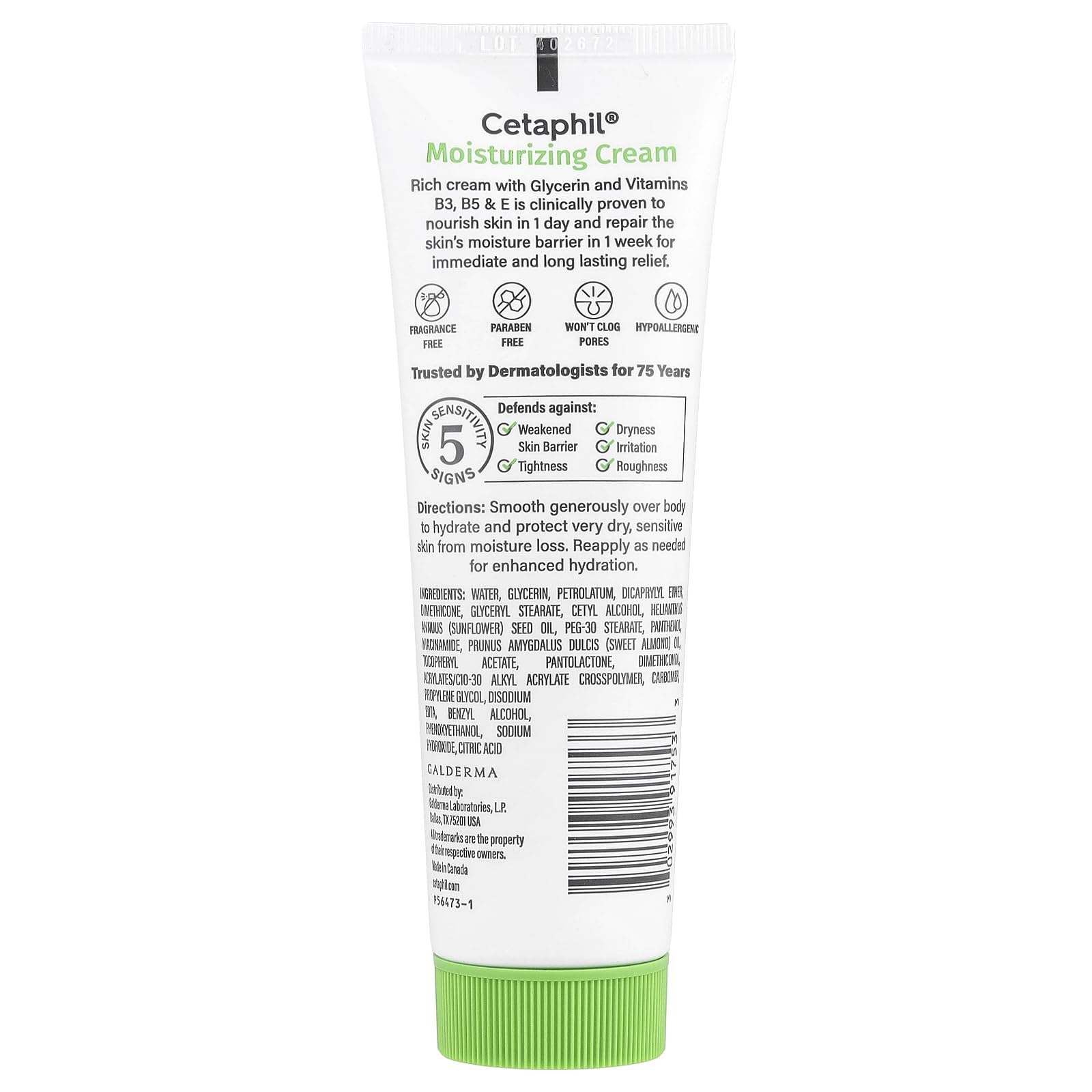Cetaphil Crema hidratante sin fragancia aplicada en la palma para piel seca