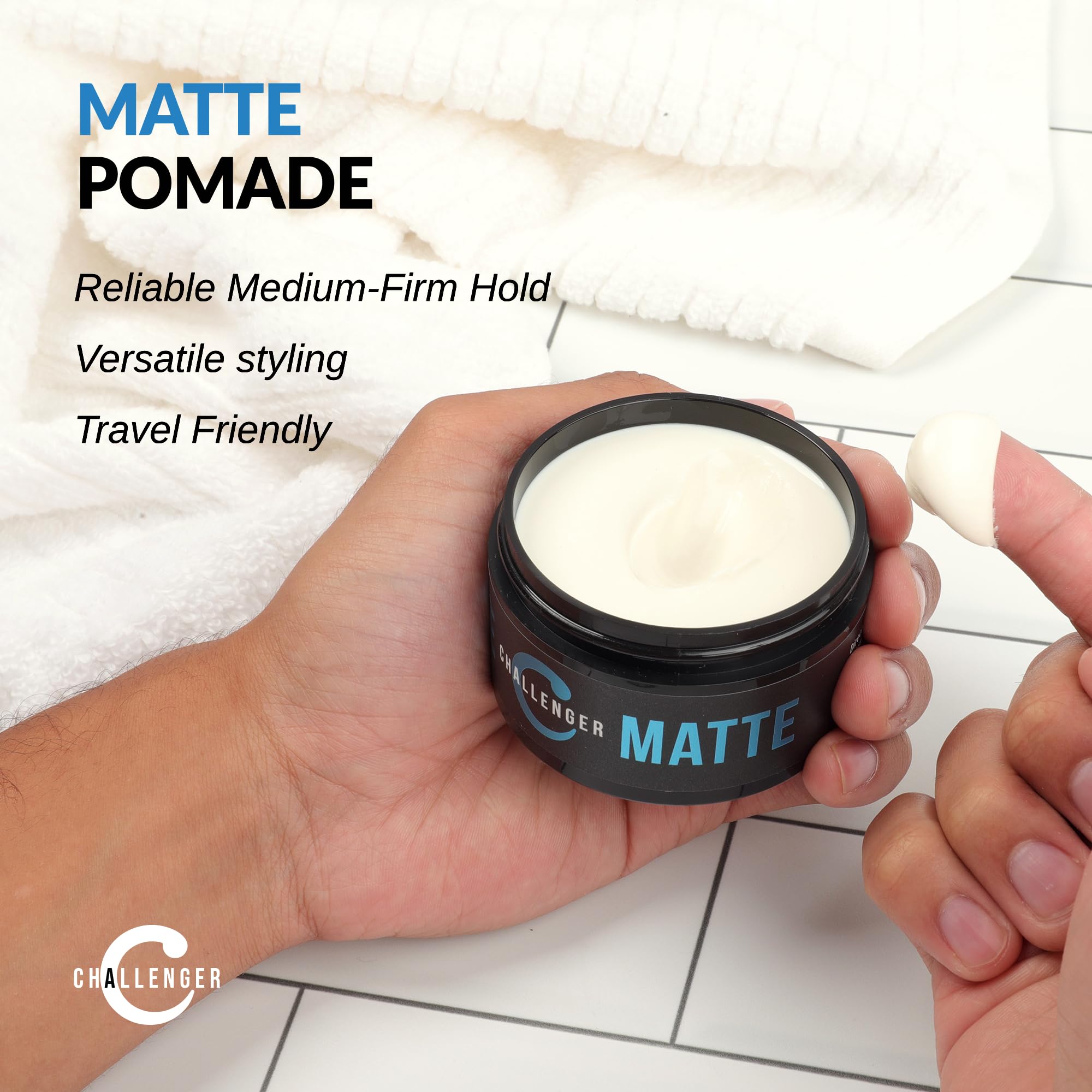 Challenger Pomada Mate, fijación media para sostener peinados durante el día.