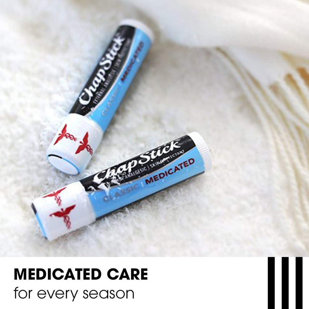 ChapStick Clásico Medicado en tubo, aplicación suave para labios secos.