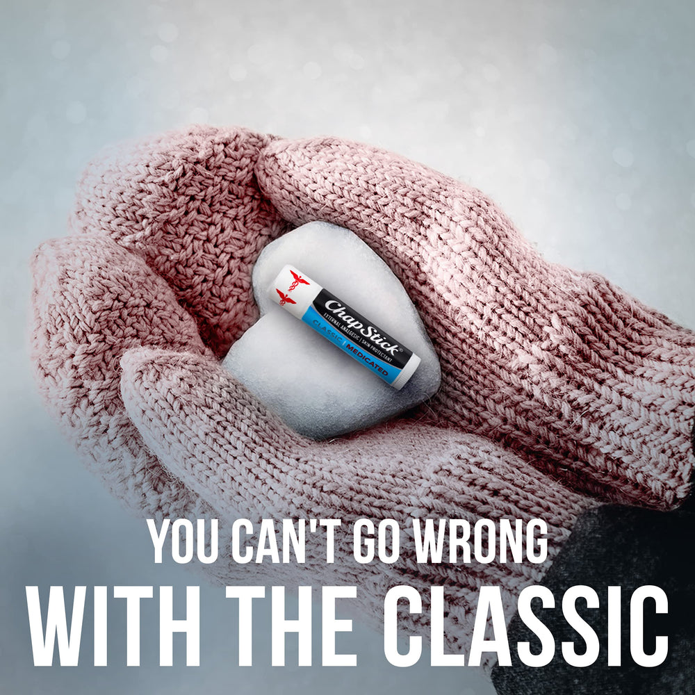 ChapStick Classic Medicado, textura cremosa que suaviza la piel labial.