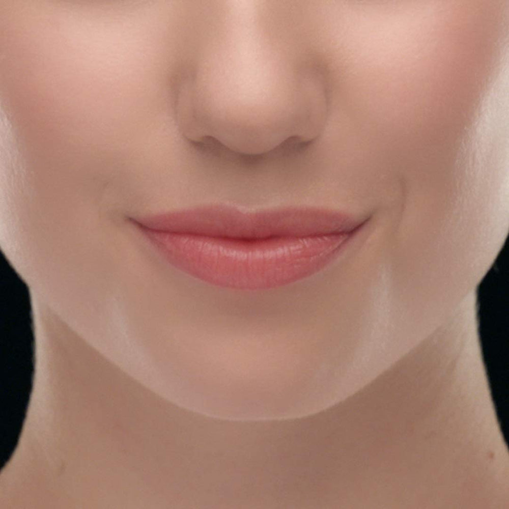 Cuidado labial diario con ChapStick Total Hydration Peace en formato compacto