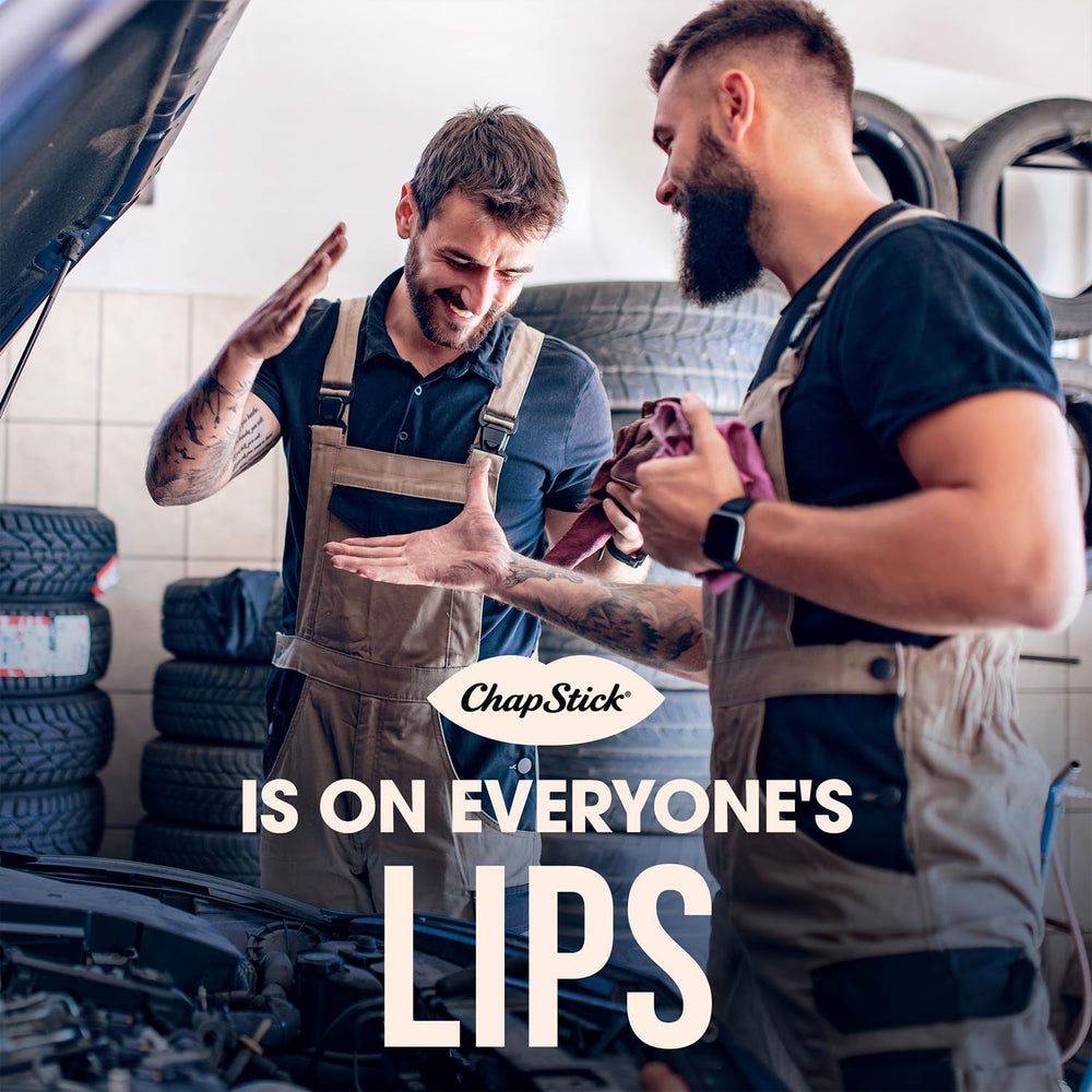 ChapStick uso-diario-labios: formato práctico para retoques en cualquier lugar.