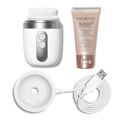 Clarisonic Mia Fit en ajuste potente para limpieza profunda de impurezas.