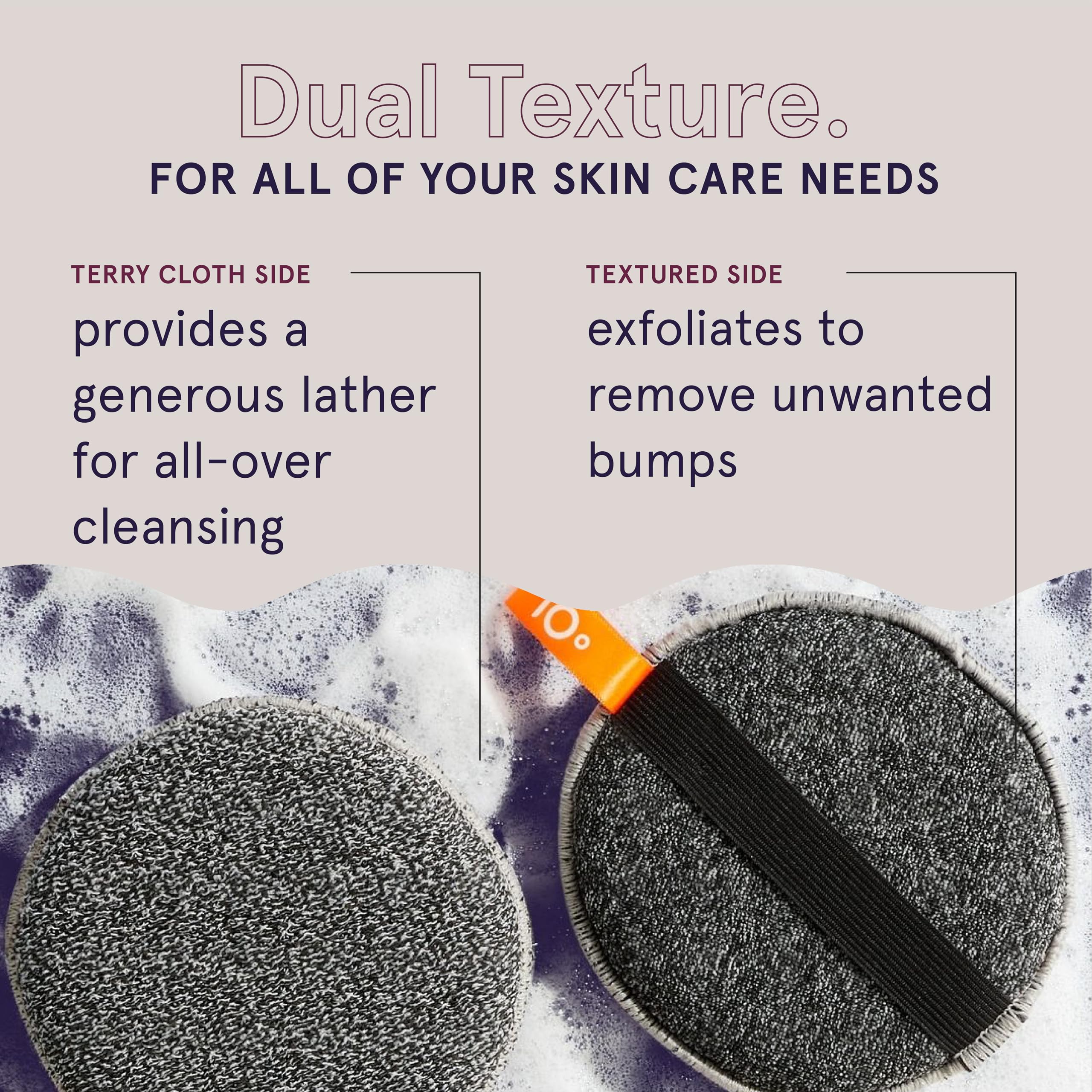 Ritual de exfoliación con Cleanlogic Detoxify para cuerpo suave y uniforme.