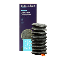 Discos exfoliantes duales CleanLogic para piel sensible, limpieza suave y exfoliación efectiva.