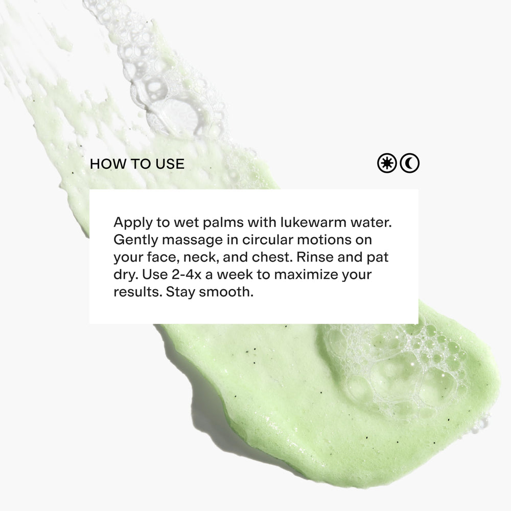 Textura cremosa de CLEARSTEM Vitaminscrub para un masaje suave y agradable.