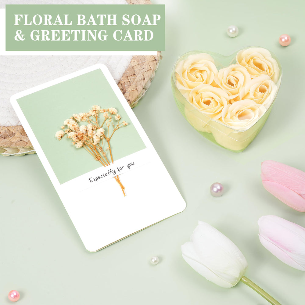 Jabón floral Clexela para un lavado suave y fragancia delicada.