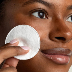Cliganic almohadillas sin pelusa, uso diario para rostro delicado.