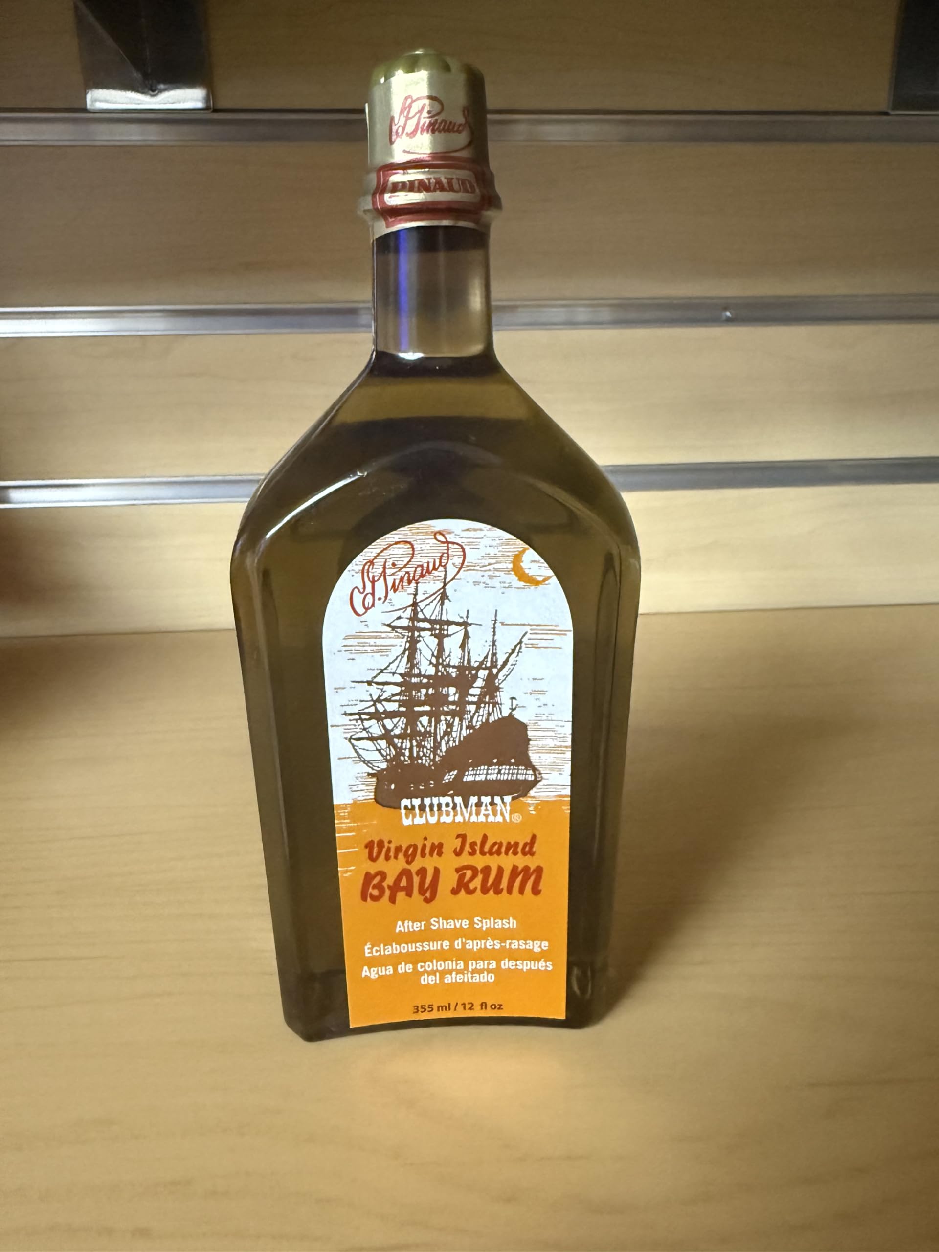 Clubman Pinaud Virgin Island Bay Rum, Aroma duradero tras el afeitado