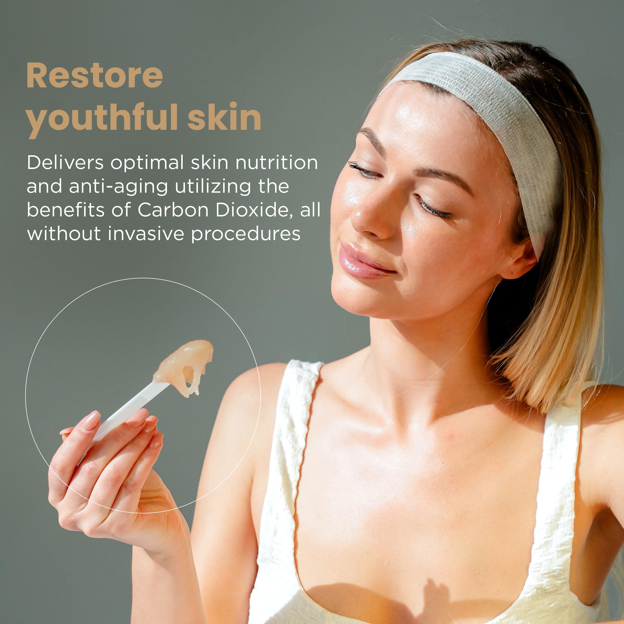 CO2Lift aplica en ojos y cara para cuidado diario.