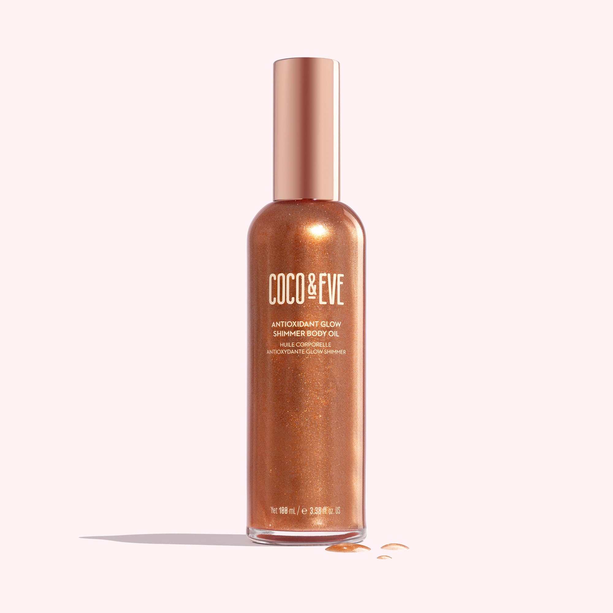 Aplicación rápida de Coco & Eve Antioxidant Glow, absorción suave en la piel.