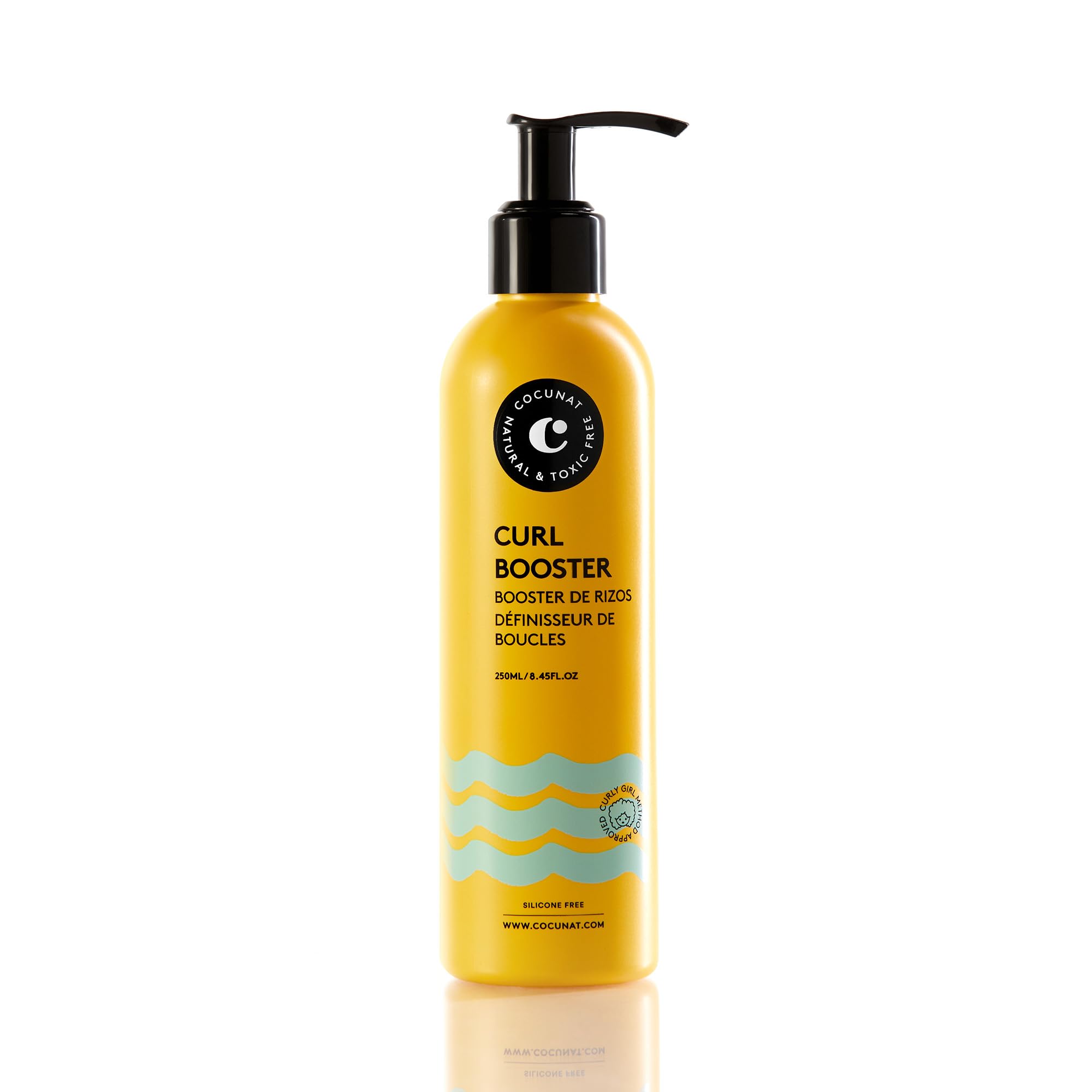 COCUNAT Curl Booster Gel define rizos con control del frizz y brillo suave.