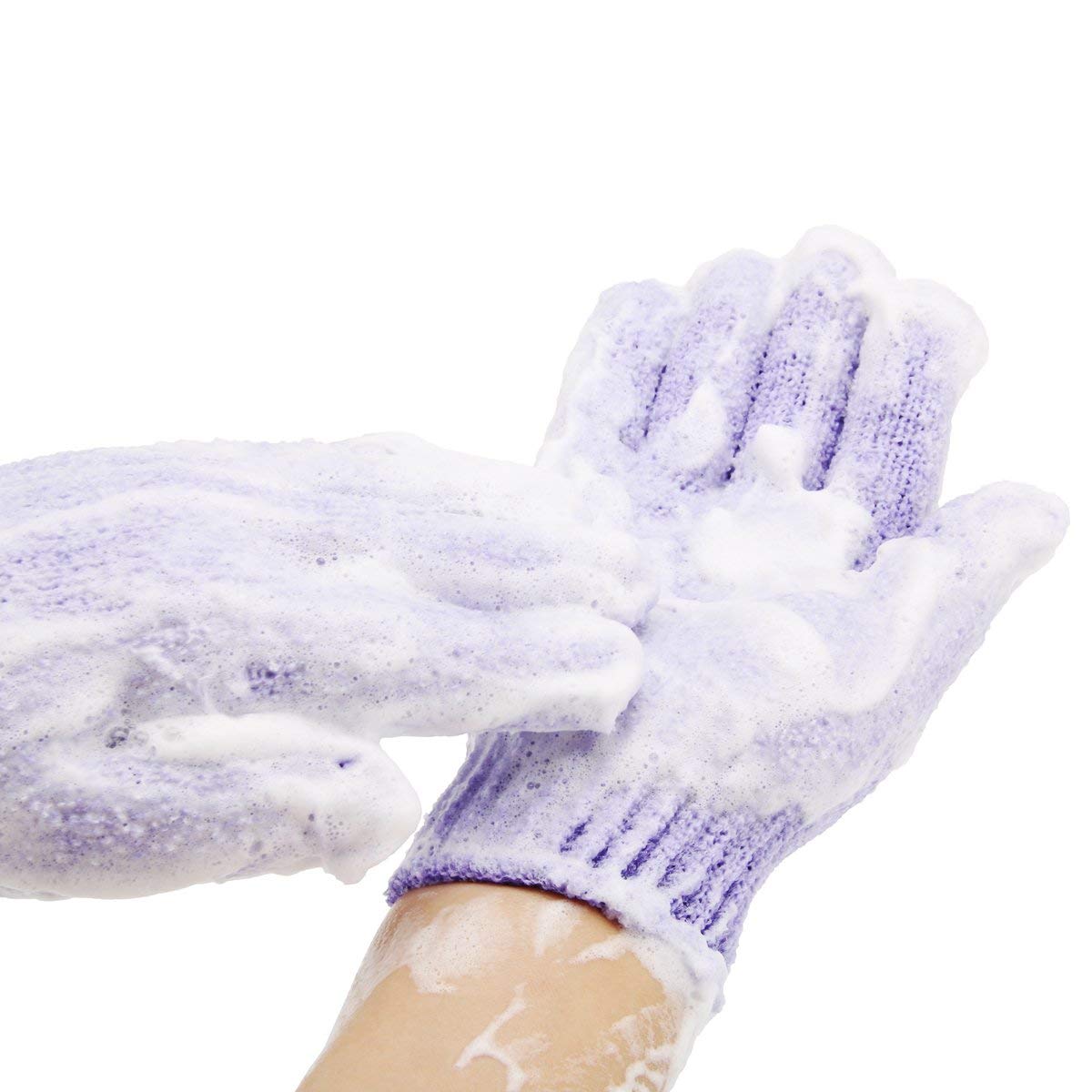 Guantes Codream exfoliantes en la mano, uso durante la ducha y relajación