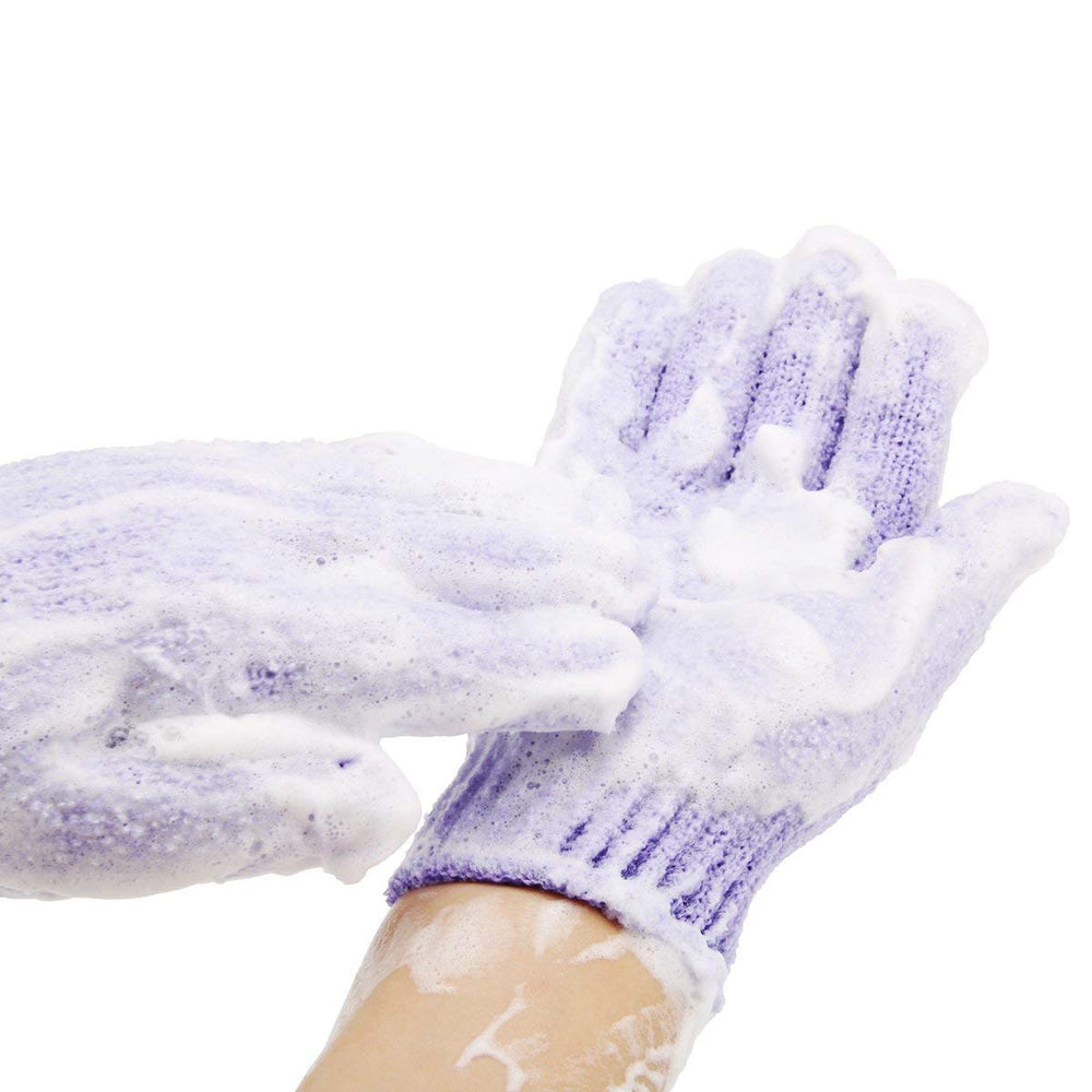 Guantes Codream exfoliantes en la mano, uso durante la ducha y relajación