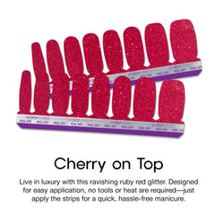 Color Street Cherry on Top: detalle de brillo rojo para uñas deslumbrantes.
