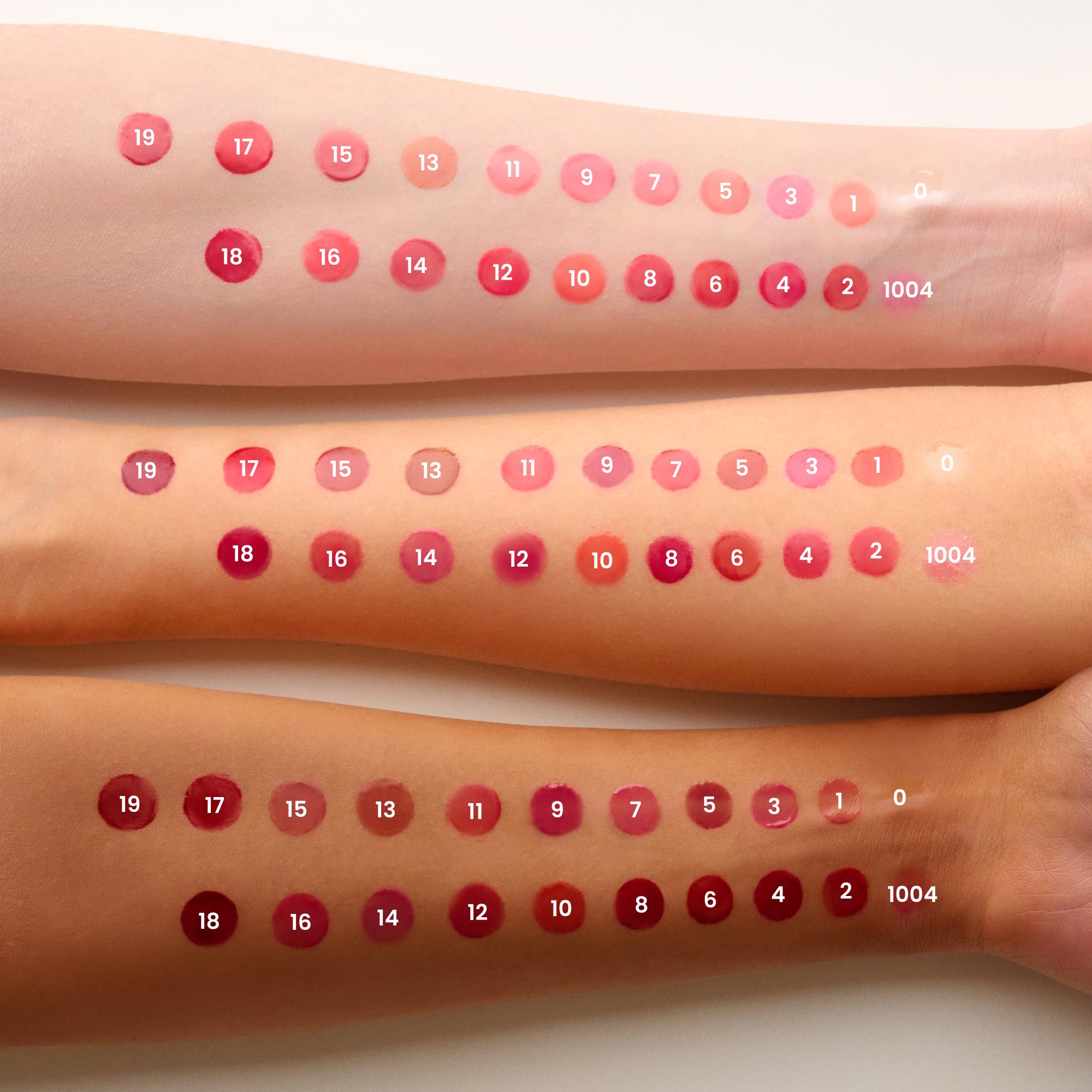 COLORGRAM Tinte labial Efecto perlado: sutil brillo que realza el volumen.