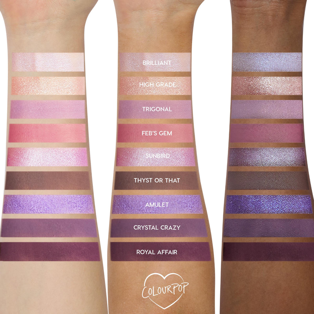 Paleta ColourPop All Amethyst facilita pigmentación alta y difuminado suave.