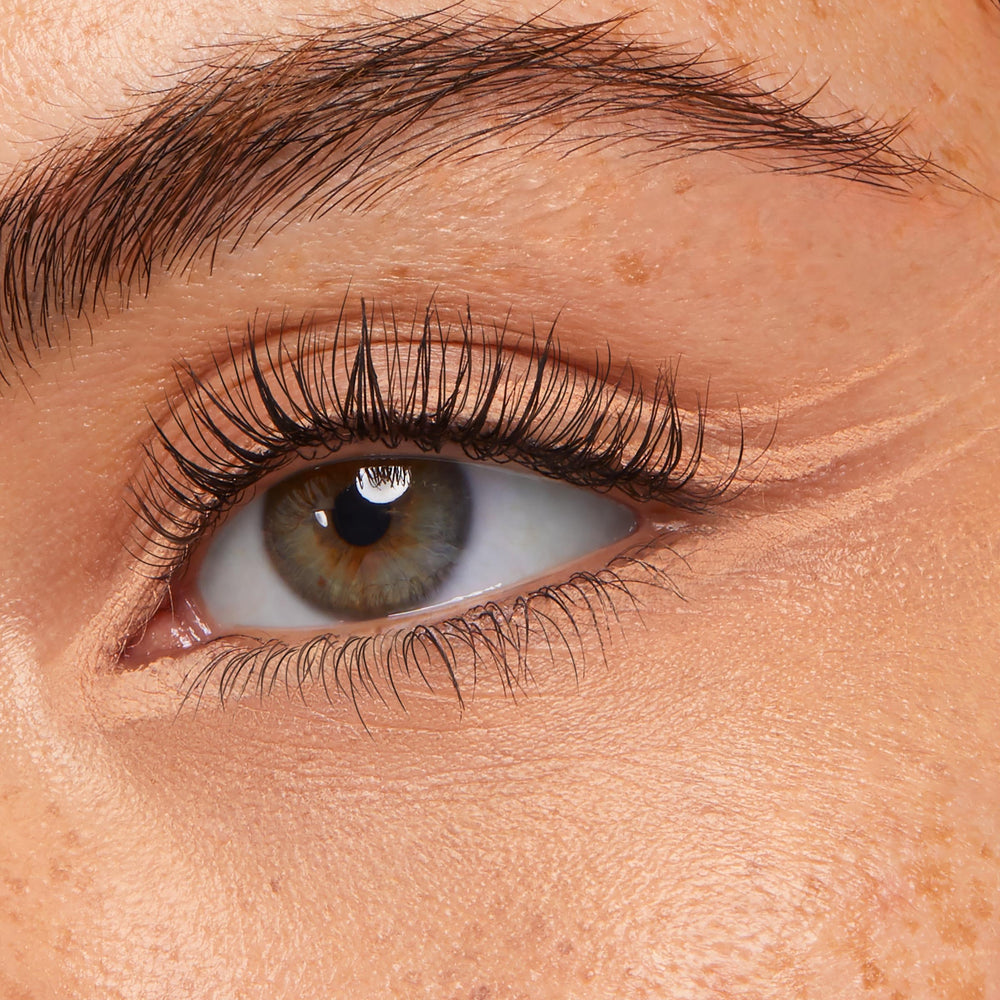 ColourPop BFF Crème Gel Liner: delineado preciso para ojos brillantes.
