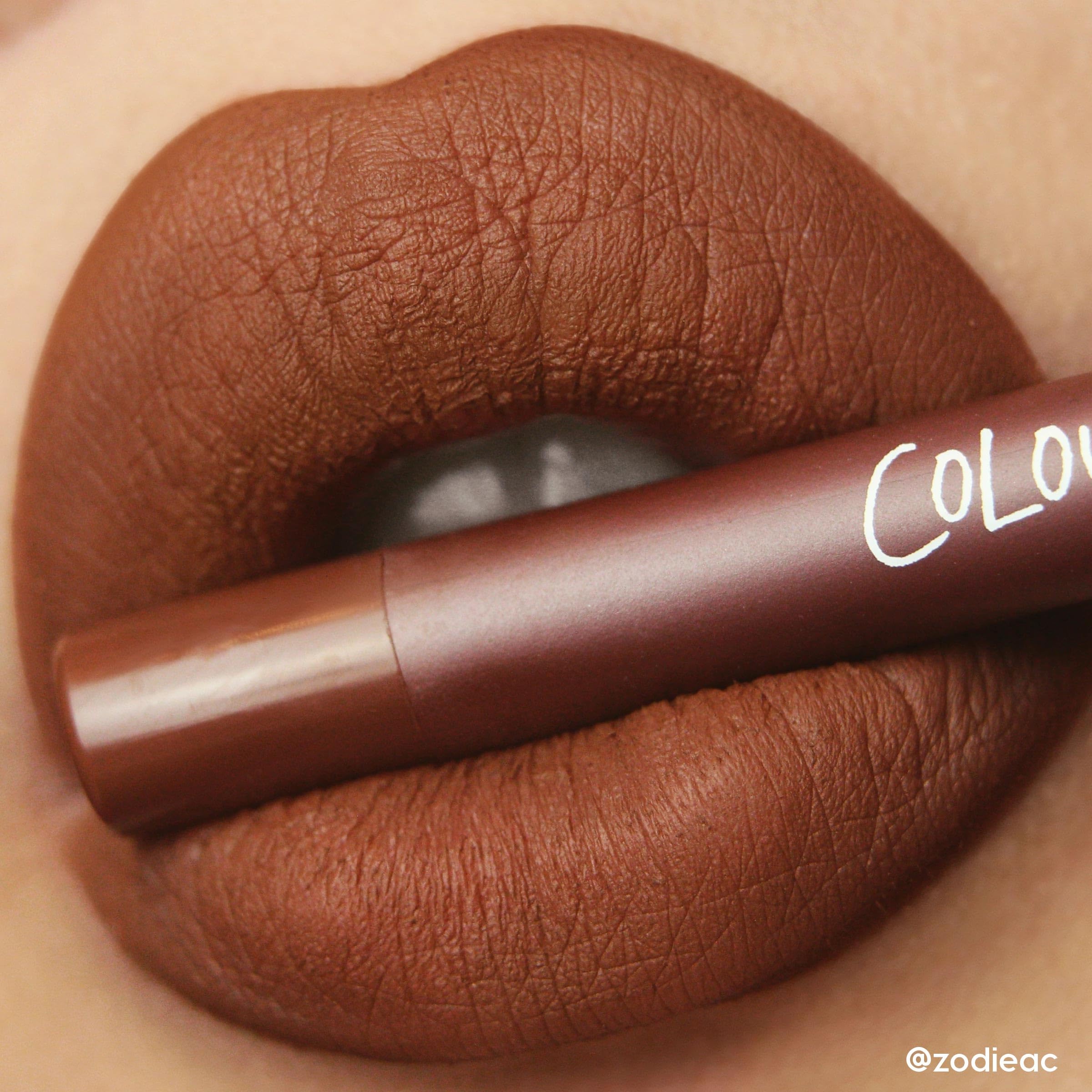 ColourPop Lippie Lip Pencil con punta afilable para precisión total.