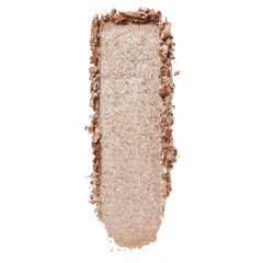ColourPop Ritz, aplicación con dedo para cobertura máxima y acabado suave.