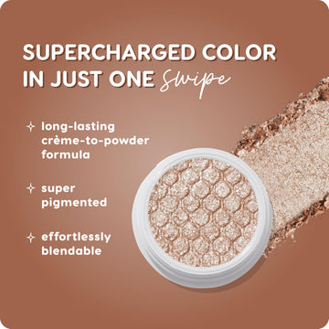 Sombra ColourPop Ritz, difuminado fácil con pincel para transiciones suaves.