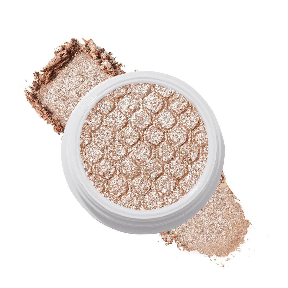 Sombra ColourPop Ritz, textura crema-polvo con brillo para look dramático.