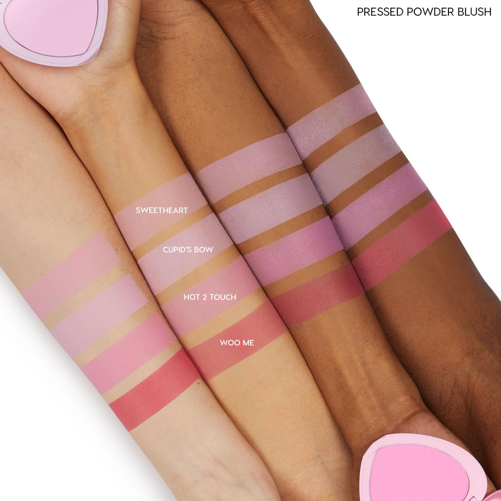 ColourPop Silky Powder Blush Sweetheart ofrece acabado mate suave para un look natural.