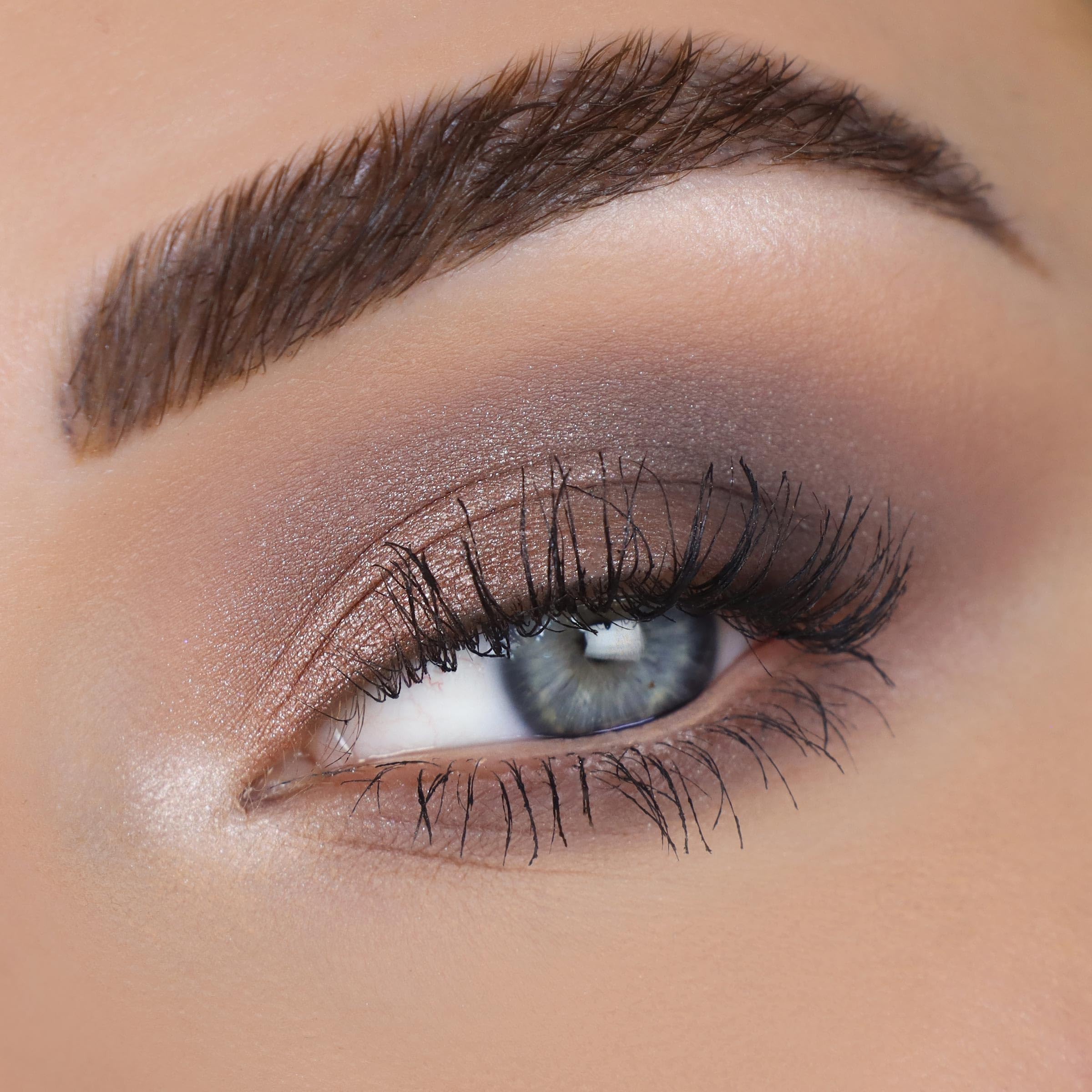 ColourPop Stone Cold Fox aplicación suave para difuminar con facilidad