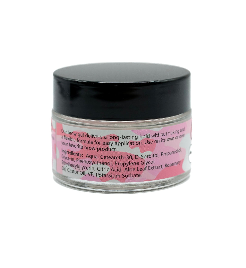 Combat Gel ofrece acabado natural que mantiene las cejas definidas todo el día.