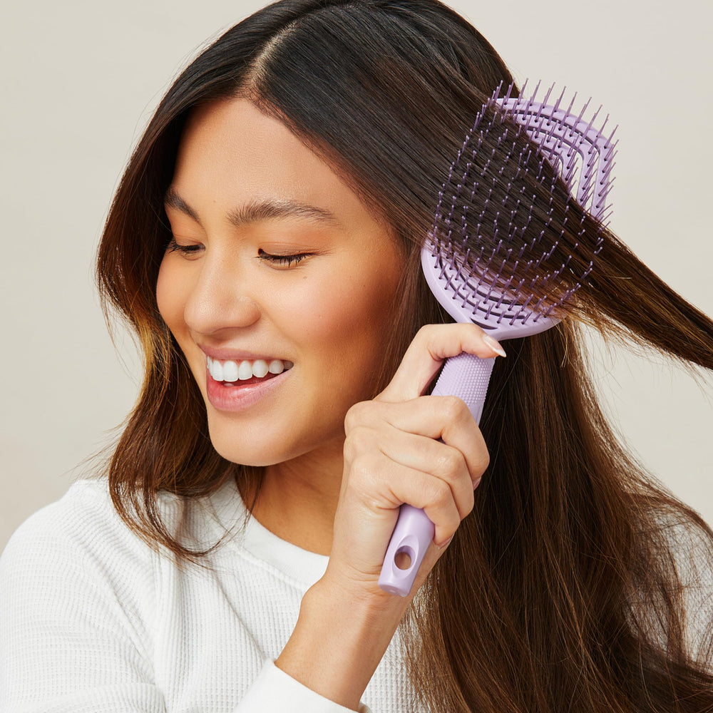 Conair diseño de pala amplio para cubrir más cabello y acelerar sesiones