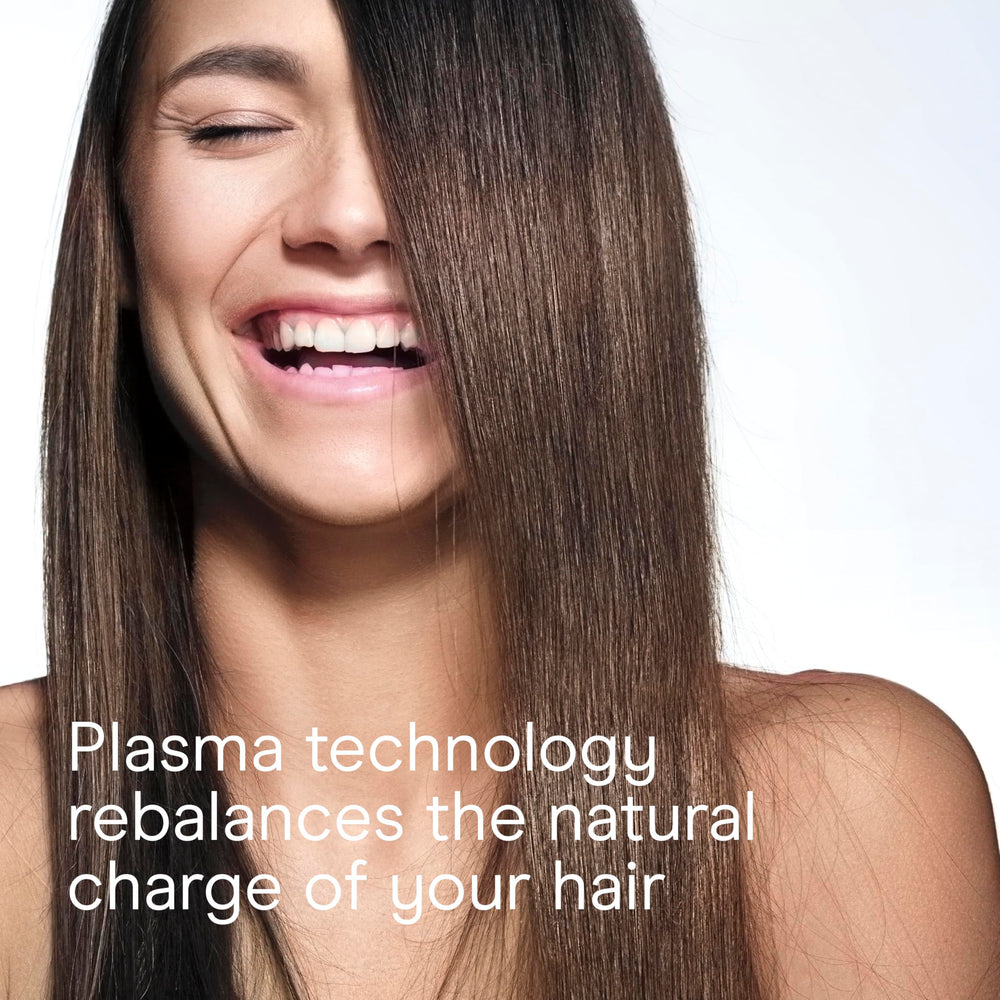 Conair Infiniti Pro SmoothWrap tecnología plasma para cabello equilibrado y suave.